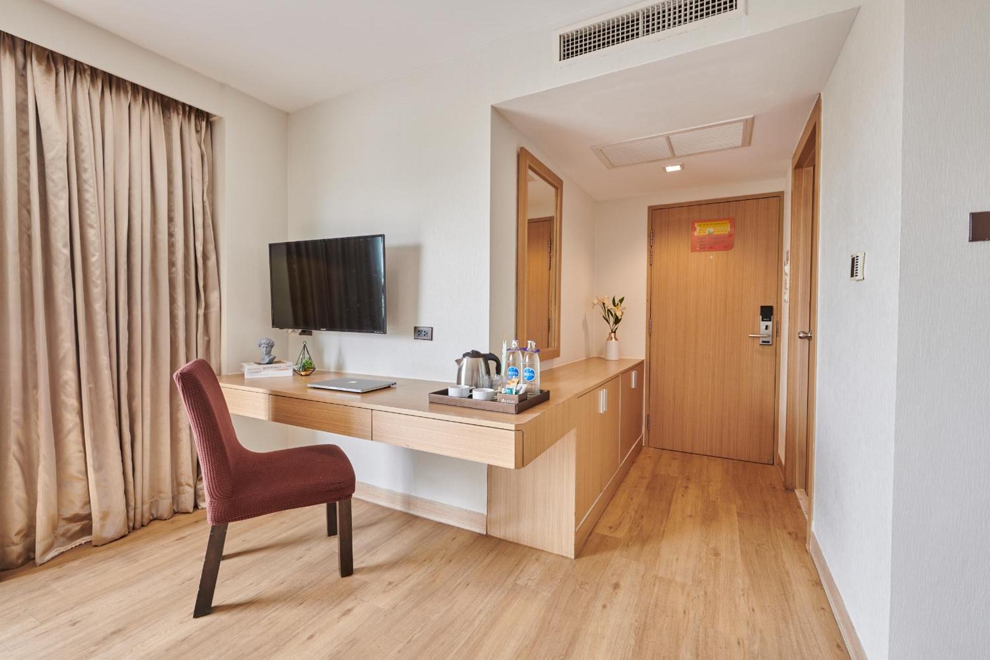 Adelphi Pattaya Hotel Екстериор снимка