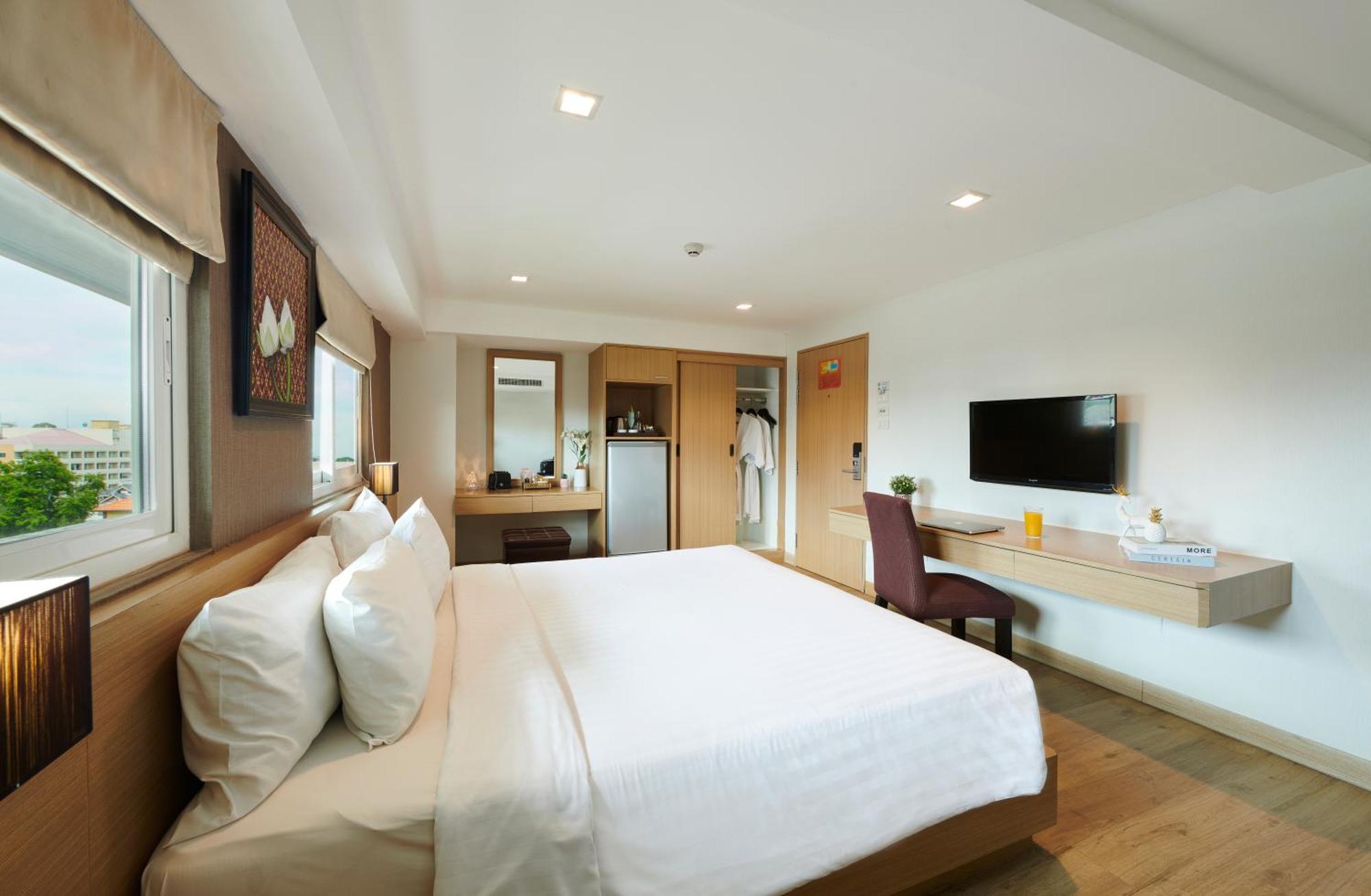 Adelphi Pattaya Hotel Екстериор снимка