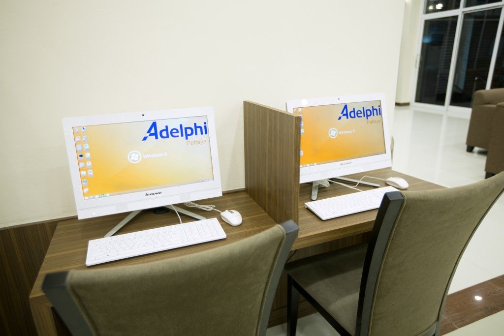 Adelphi Pattaya Hotel Екстериор снимка