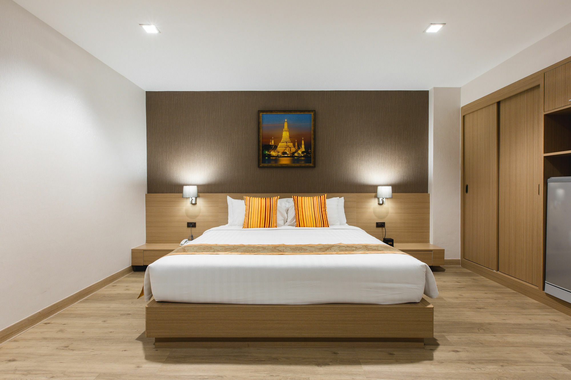 Adelphi Pattaya Hotel Екстериор снимка